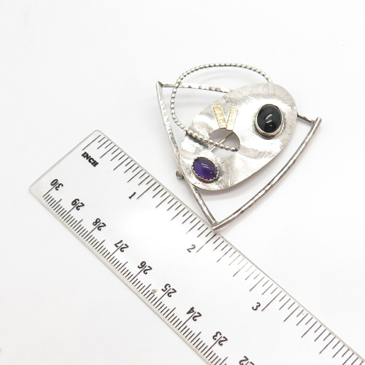 925 Sterling Silver / 14K Vintage Real Amethyst & Black Onyx Gem Pin Brooch