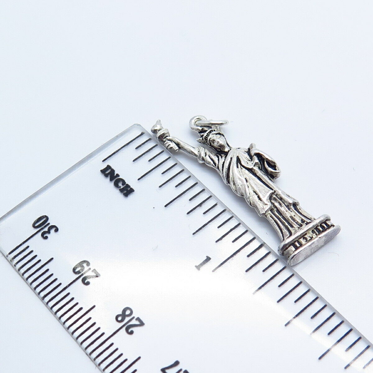 800 Silver Vintage Statue of Liberty Pendant