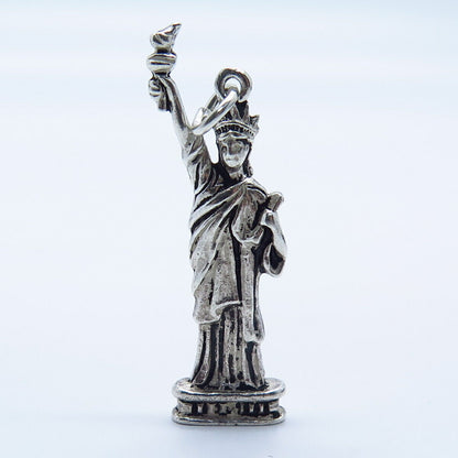 800 Silver Vintage Statue of Liberty Pendant