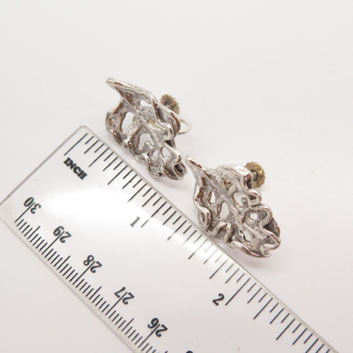 925 Sterling Silver Vintage Leaf Screw Back Earrings