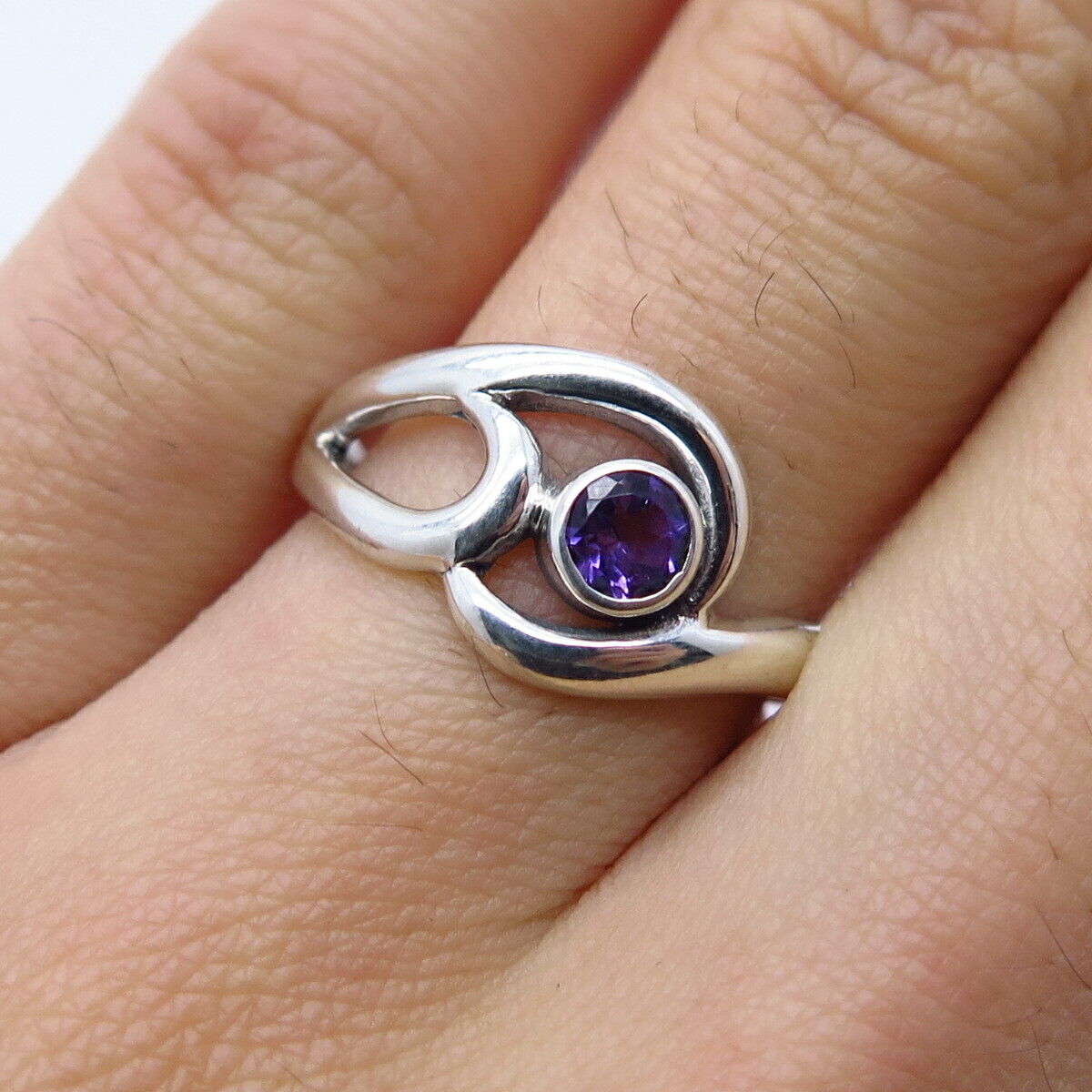 925 Sterling Silver Vintage Real Amethyst Gem Swirl Ring