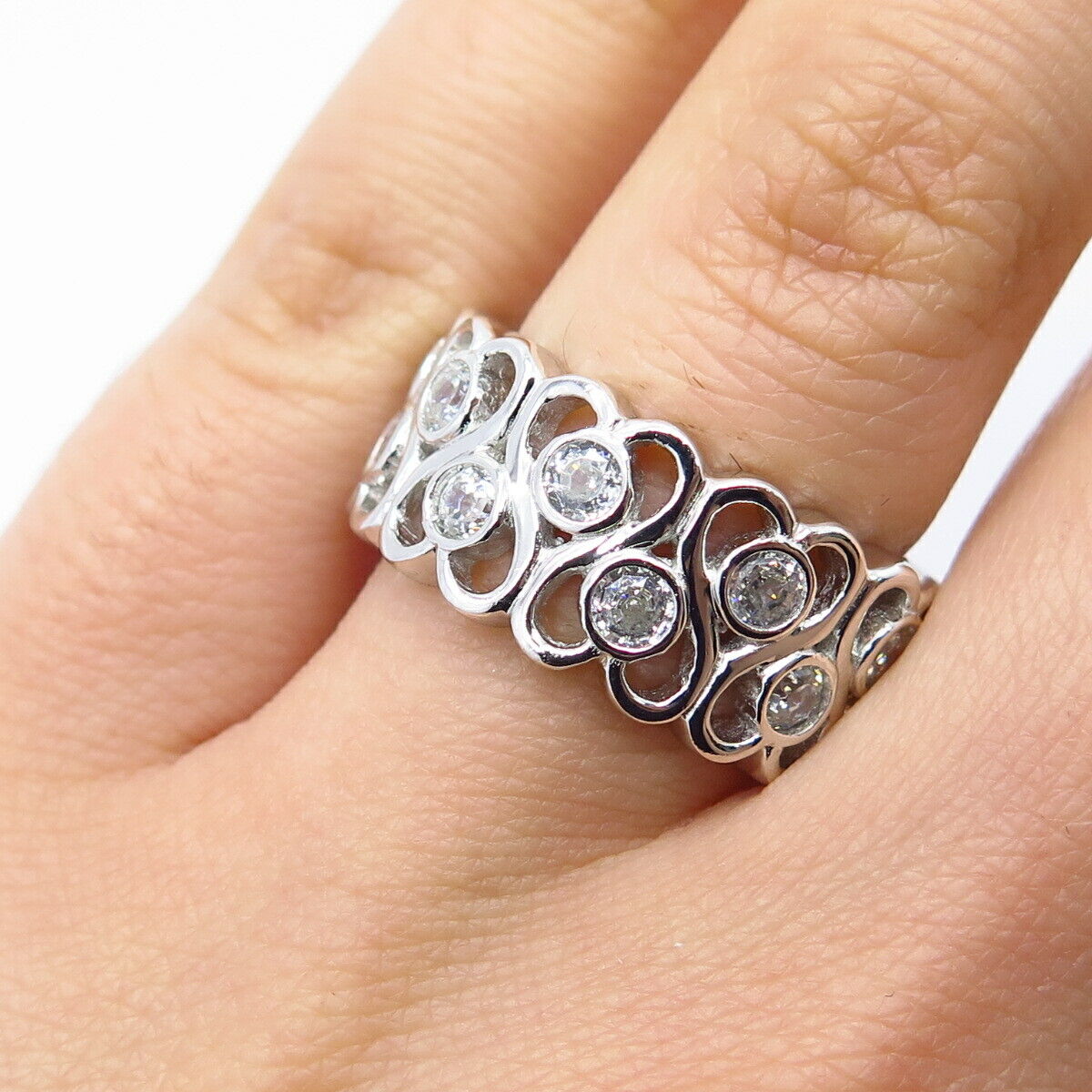 925 Sterling Silver C Z Swirl Band Ring Size 6.75