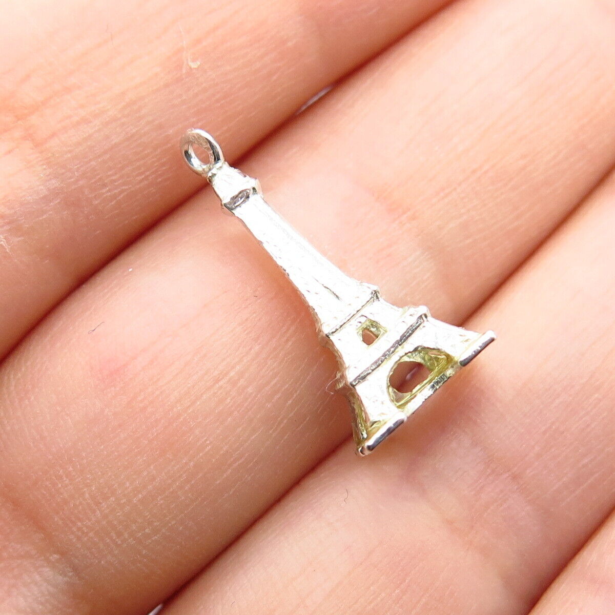 925 Sterling Silver Vintage Eiffel Tower Pendant