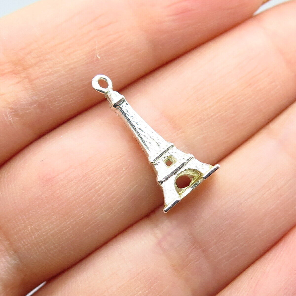 925 Sterling Silver Vintage Eiffel Tower Pendant