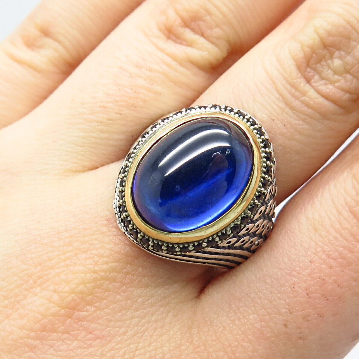 925 Sterling Silver 2-Tone Vintage Melanite Gem & Blue Glass Ring Size 10.25