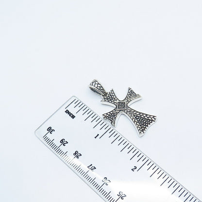 925 Sterling Silver Vintage Ornate Cross Pendant