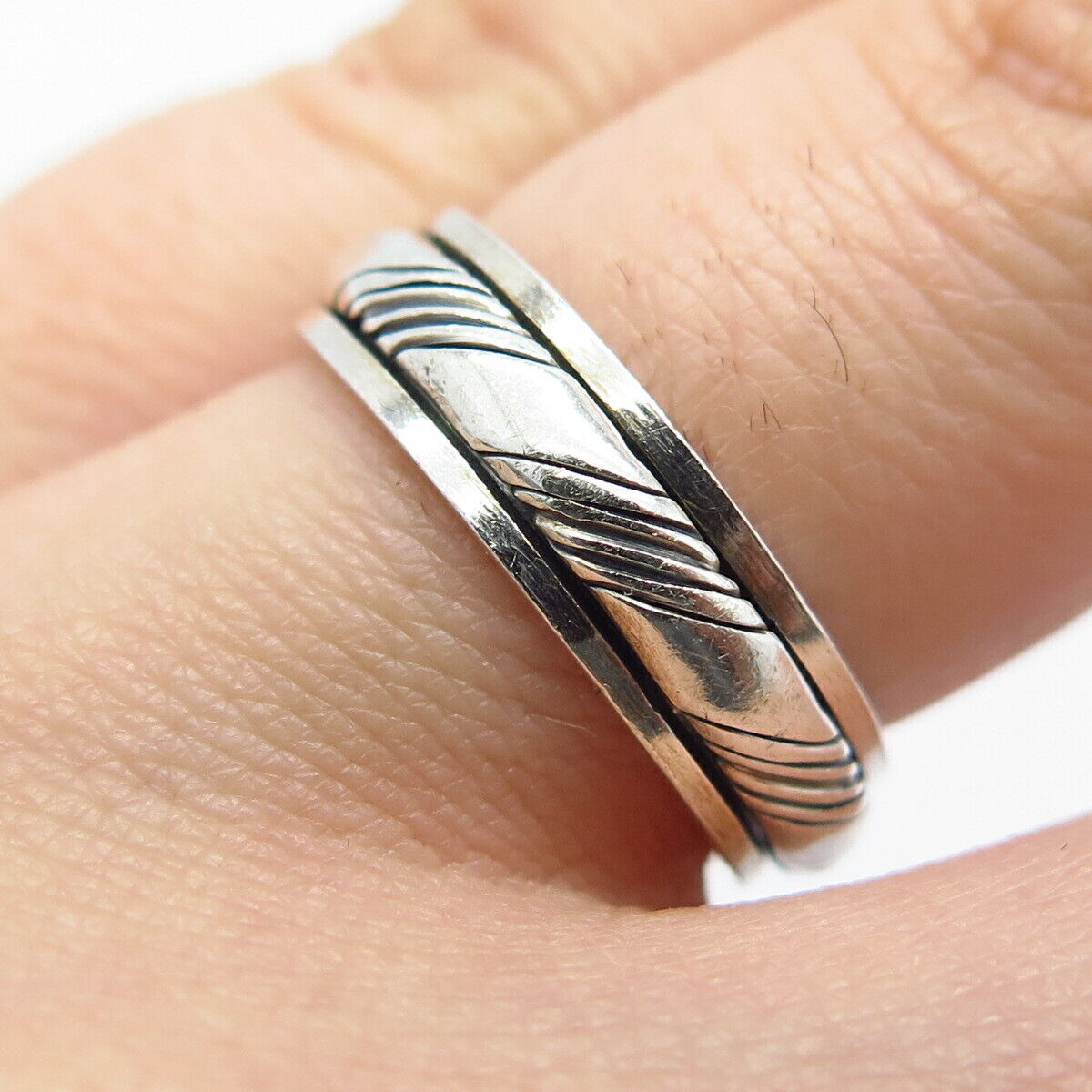 925 Sterling Silver Striped Rotating Band Ring Size 6.25