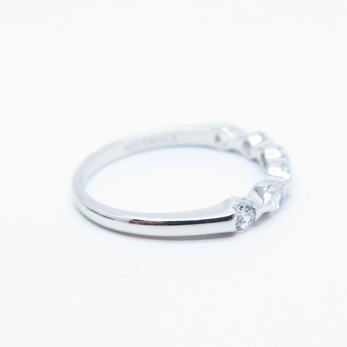 925 Sterling Silver Round-Cut C Z Ring Size 7