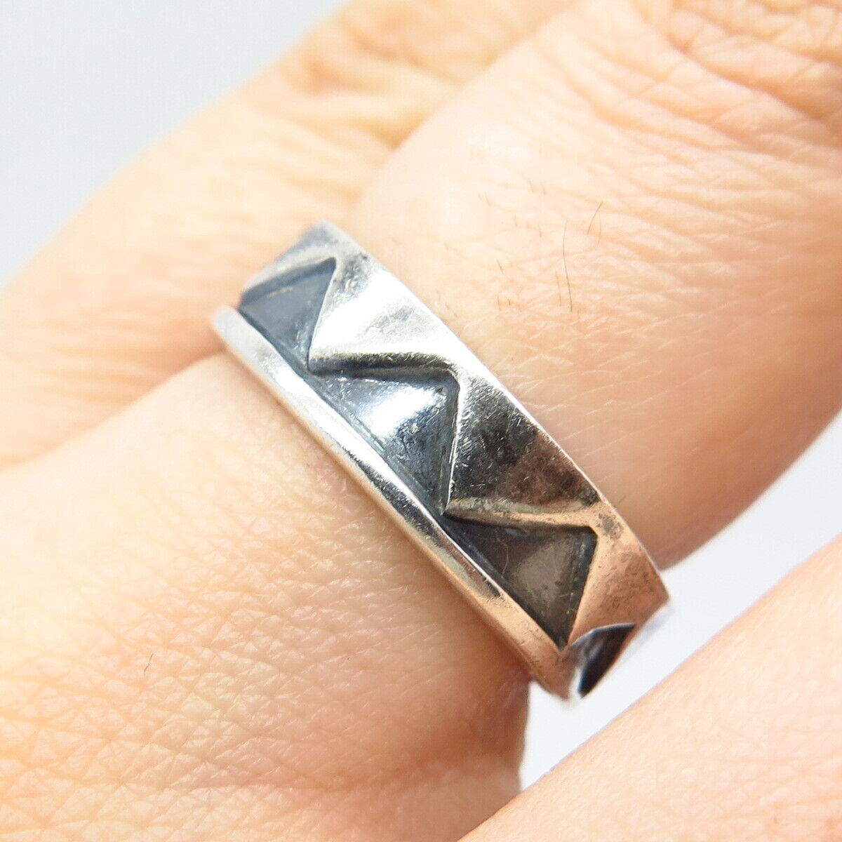 925 Sterling Silver Vintage Mexico Tribal Band Ring Size 7.5