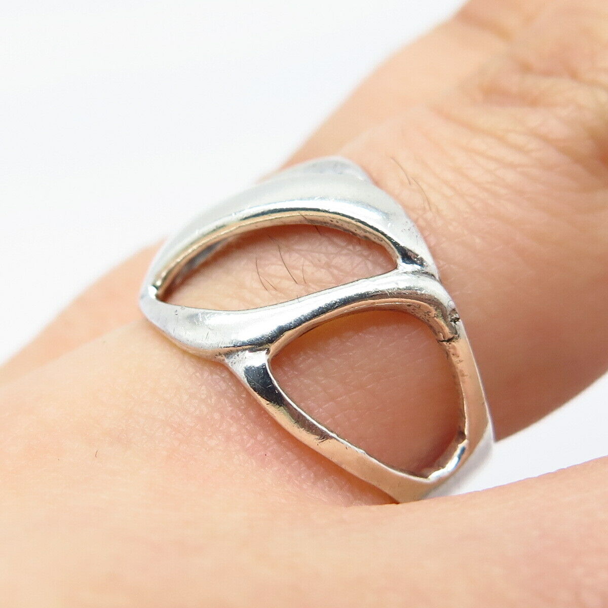 925 Sterling Silver Vintage Modernist Ring Size 5.75