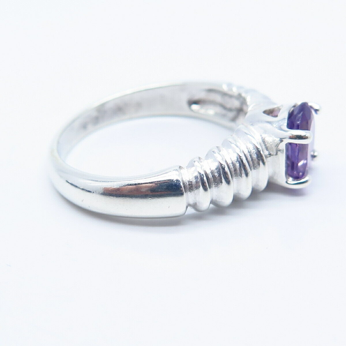 925 Sterling Silver Vintage Real Amethyst Gemstone Ribbed Ring Size 11