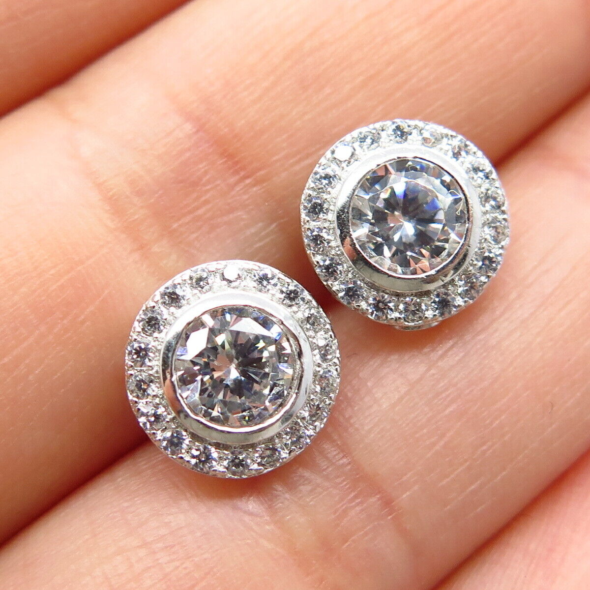 925 Sterling Silver C Z Round Stud Earrings