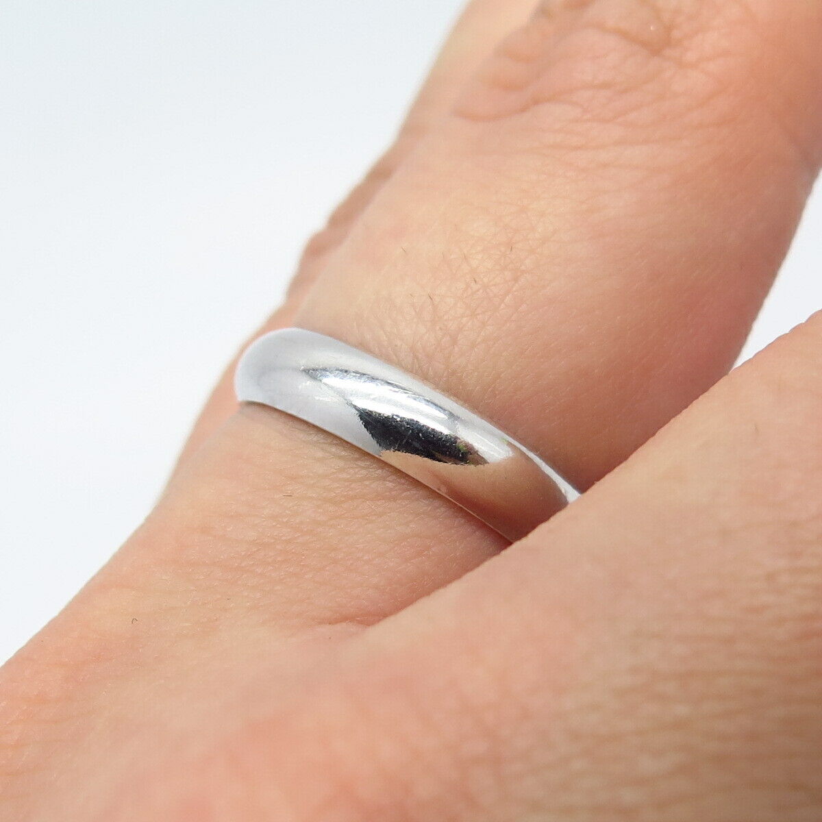 925 Sterling Silver Classic Band Ring Size 6.25