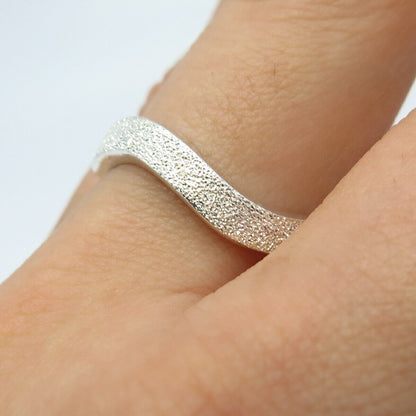 925 Sterling Silver Textured Wavy Ring Size 7.25