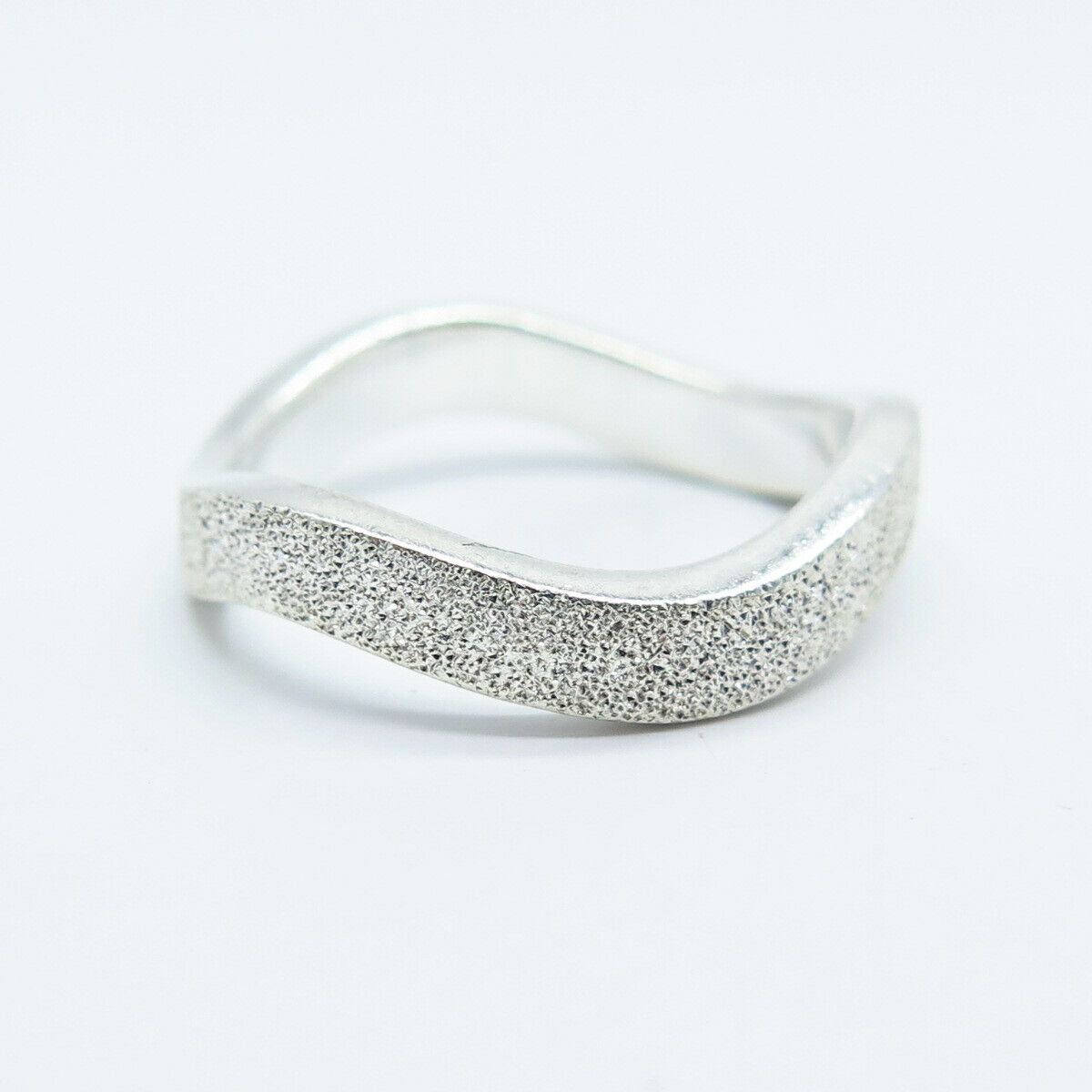 925 Sterling Silver Textured Wavy Ring Size 7.25