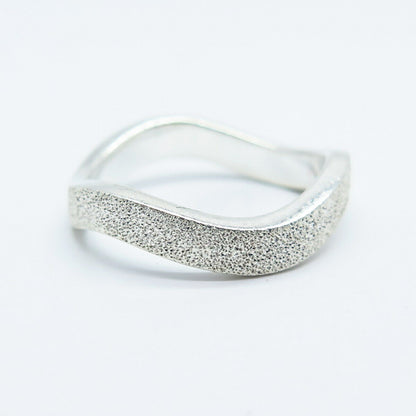 925 Sterling Silver Textured Wavy Ring Size 7.25
