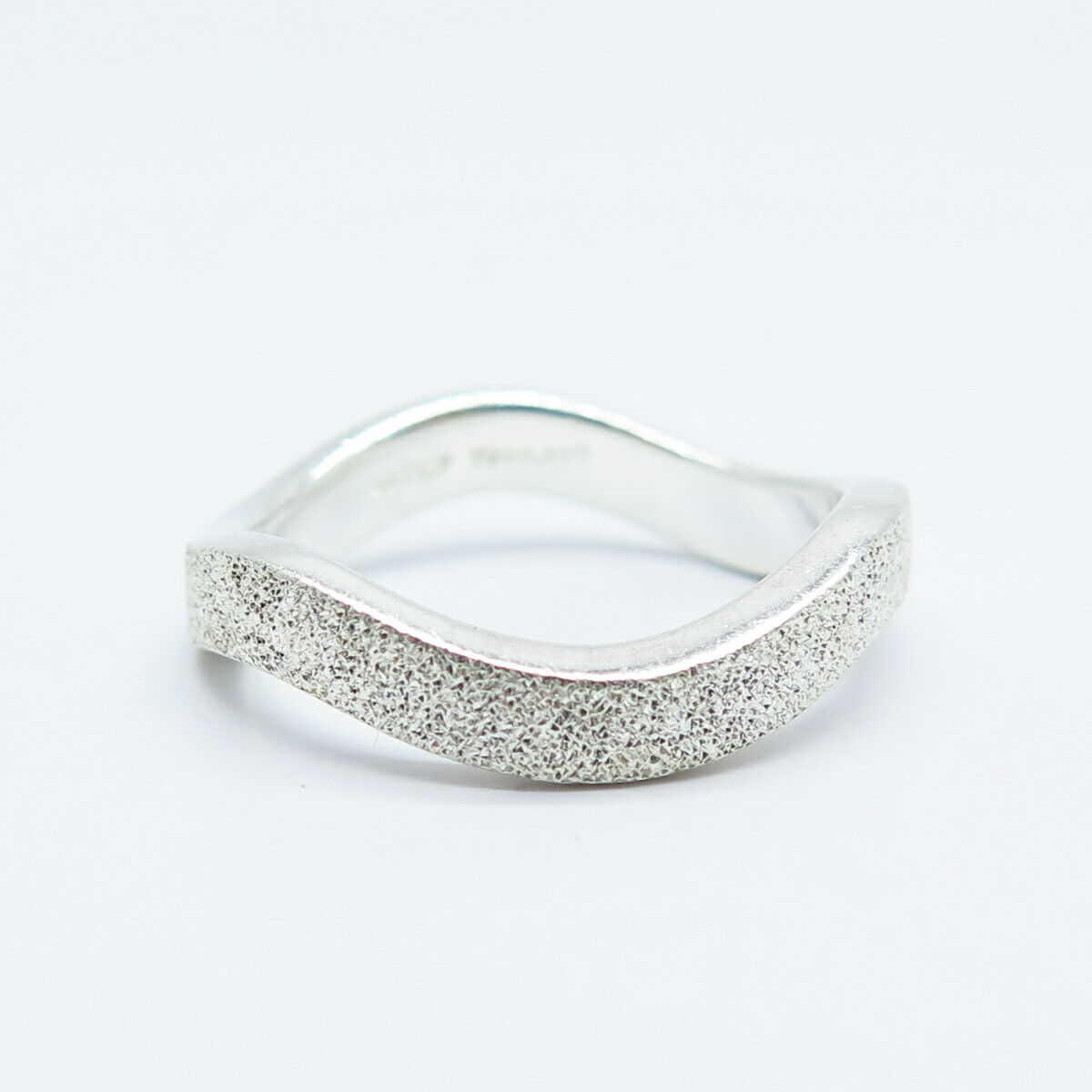 925 Sterling Silver Textured Wavy Ring Size 7.25