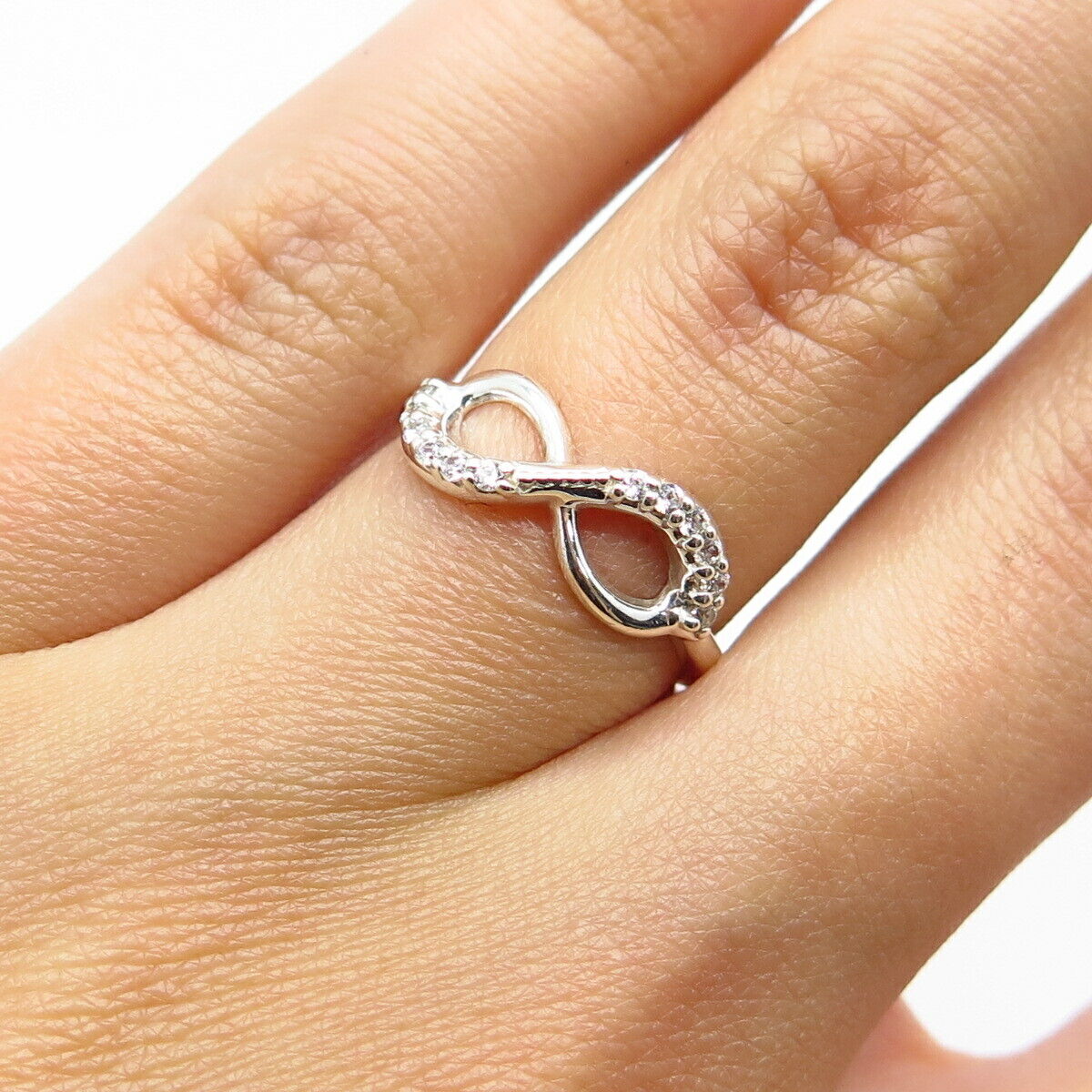 925 Sterling Silver C Z Infinity Ring Size 4.75