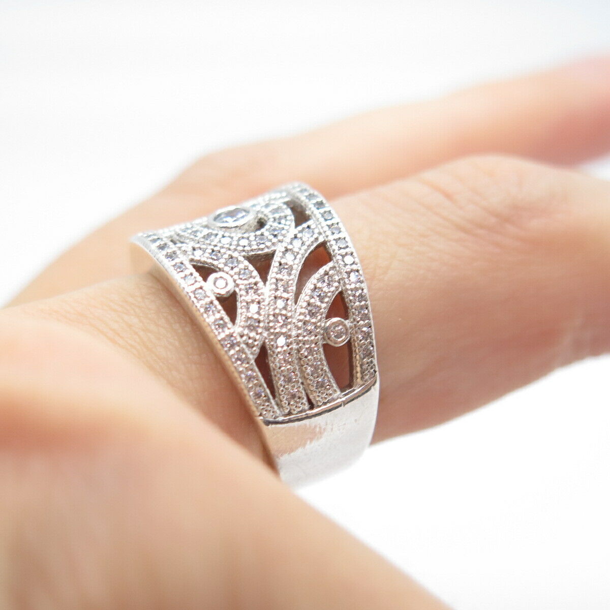 925 Sterling Silver Pave C Z Ring Size 7.25