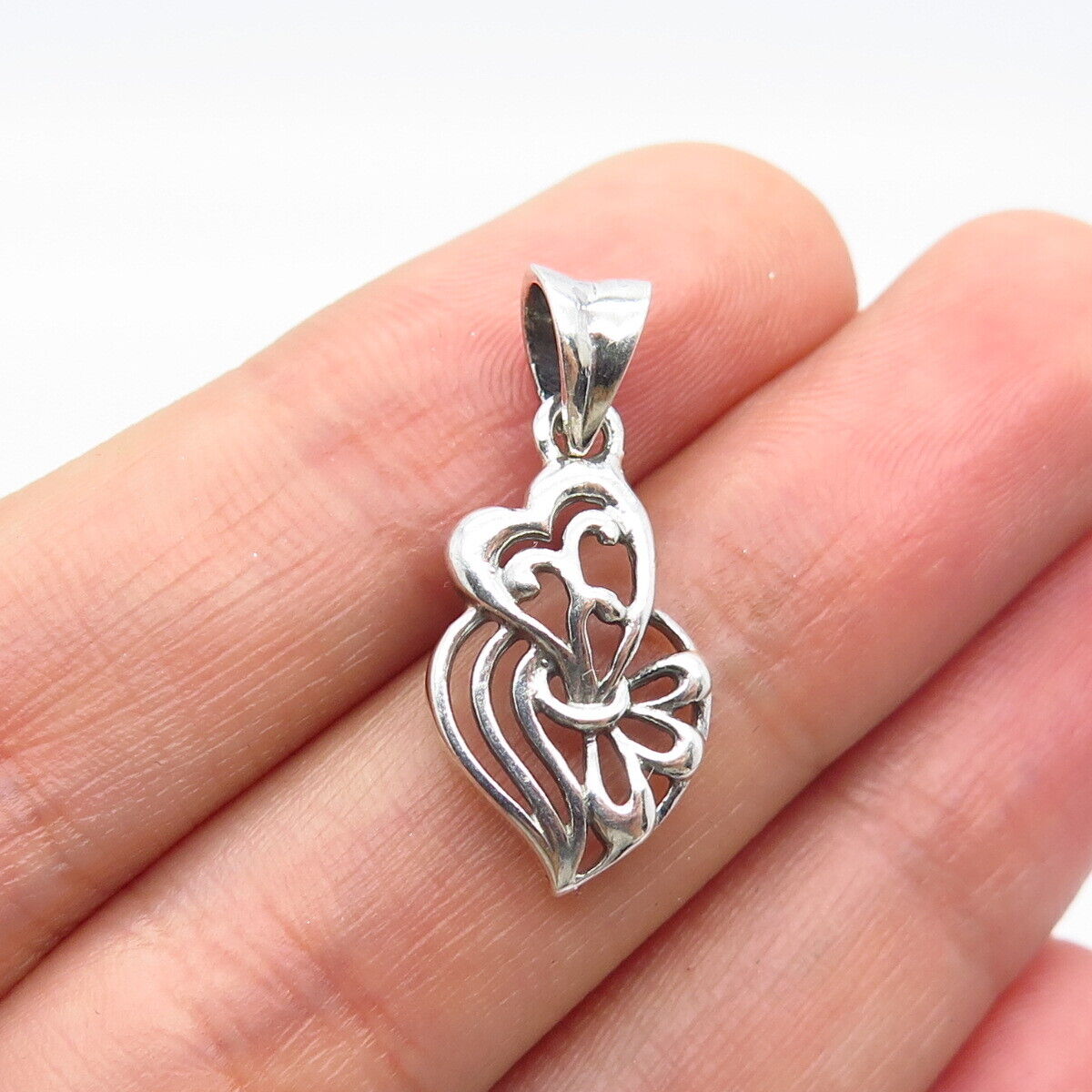 925 Sterling Silver Vintage Ornate Double Heart Charm Pendant