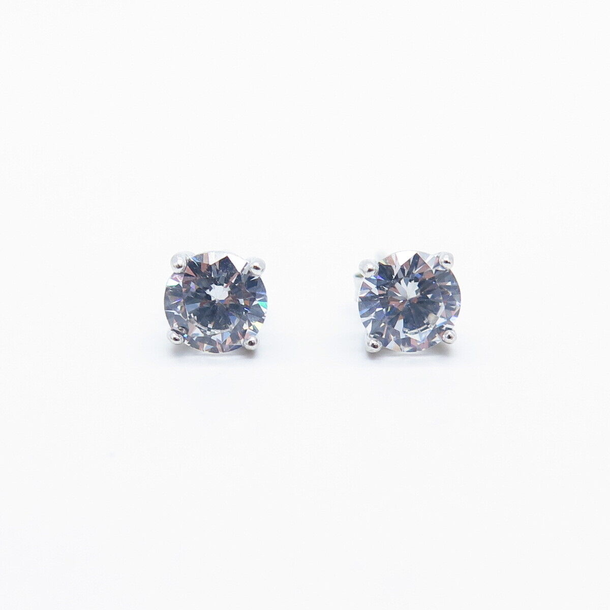 925 Sterling Silver Round-Cut C Z Stud Earrings