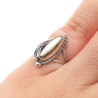 Old Pawn 925 Sterling Silver Vintage Southwestern MOP Feather Ring Size 3.25