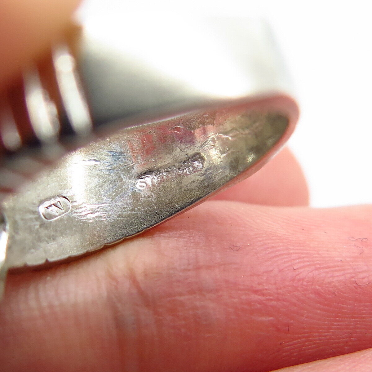 925 Sterling Silver Vintage C Z Ribbed Ring Size 6.25