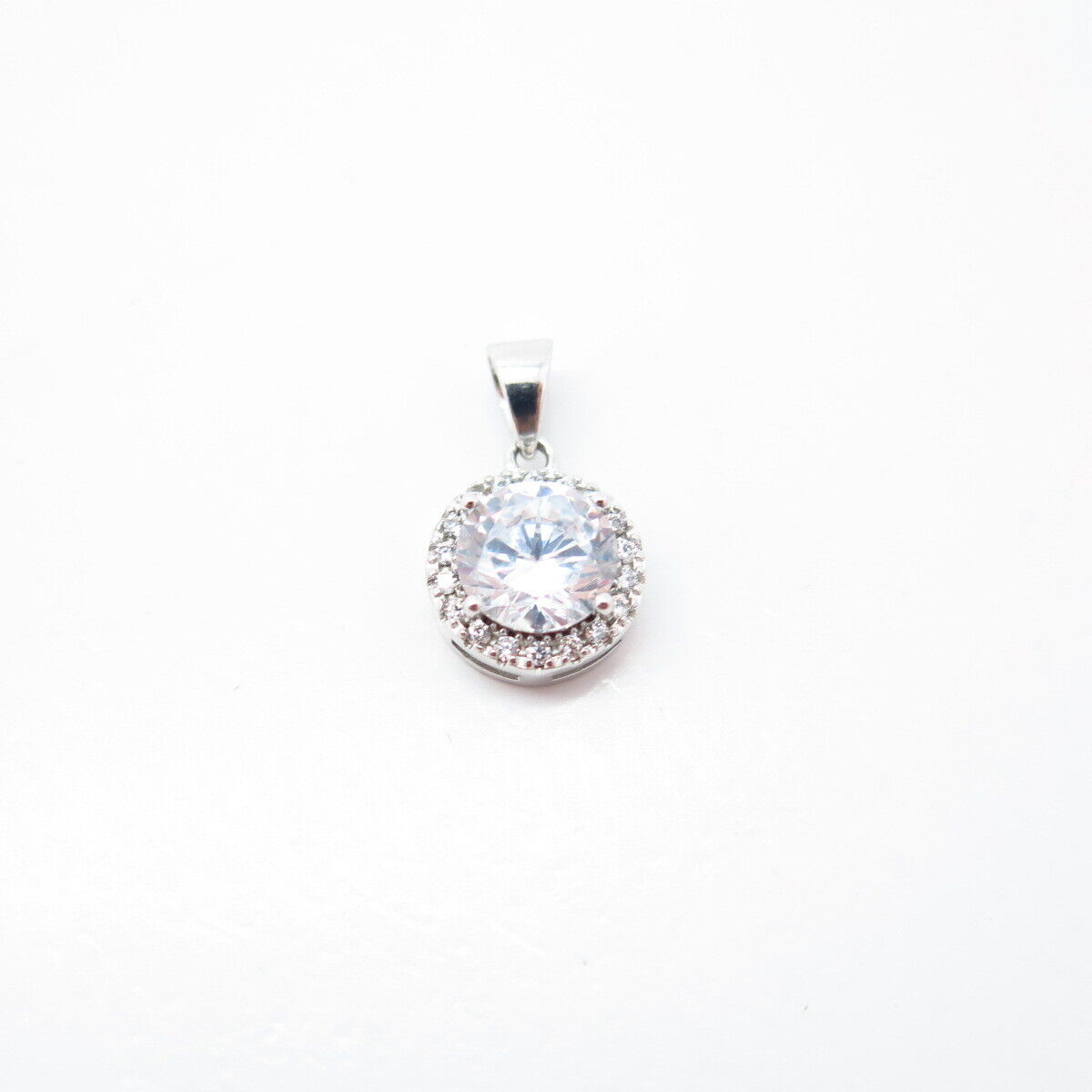 925 Sterling Silver Round-Cut C Z Pendant