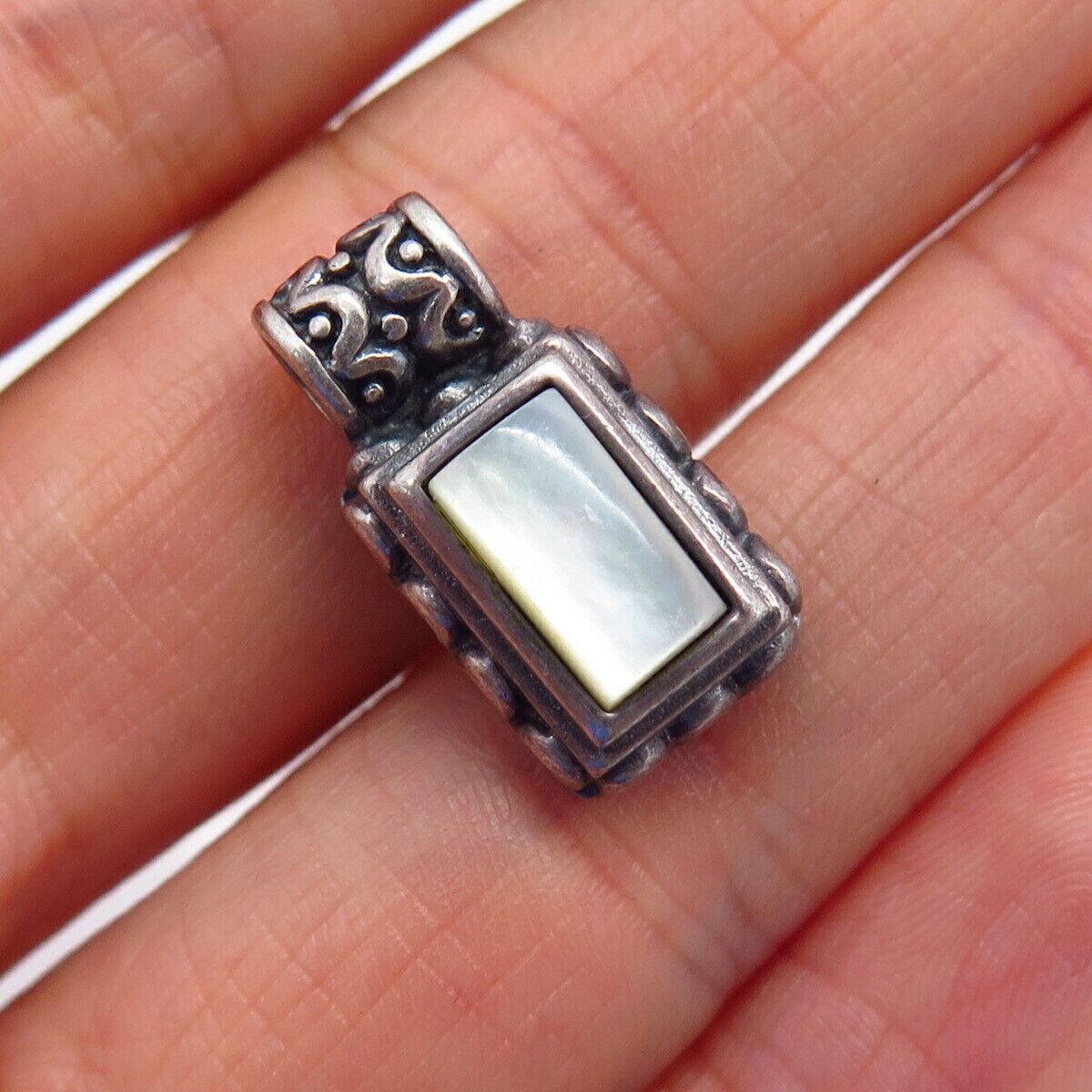 925 Sterling Silver Mother-of-Pearl Swirl & Bead Design Small Slide Pendant