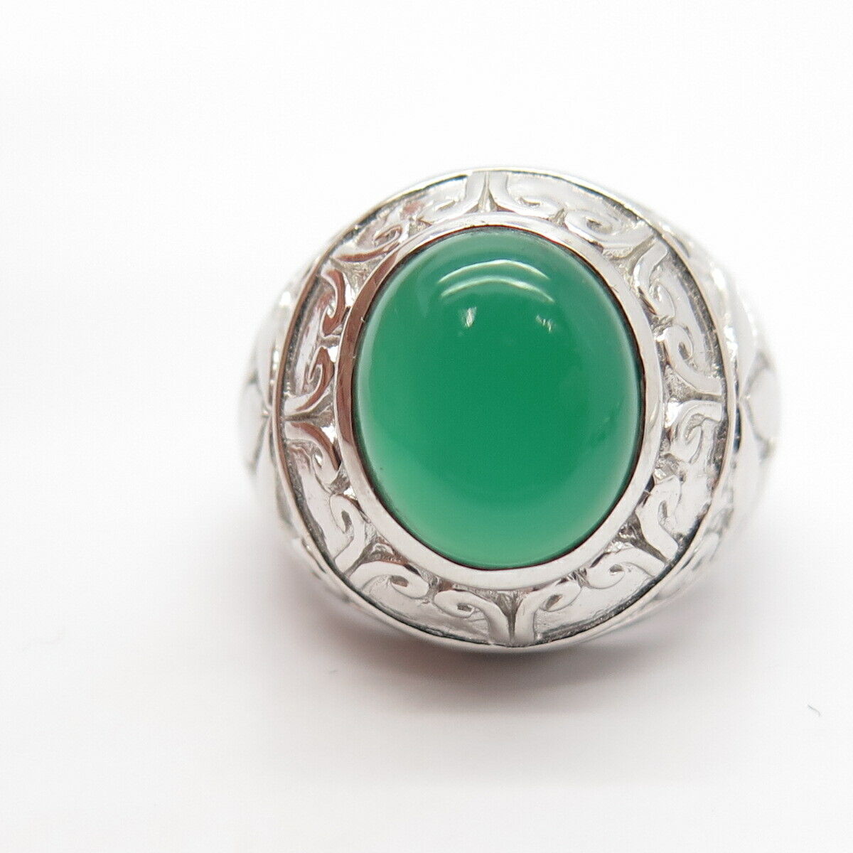 925 Sterling Silver Real Green Onyx Gemstone Ornate Domed Ring Size 7.5