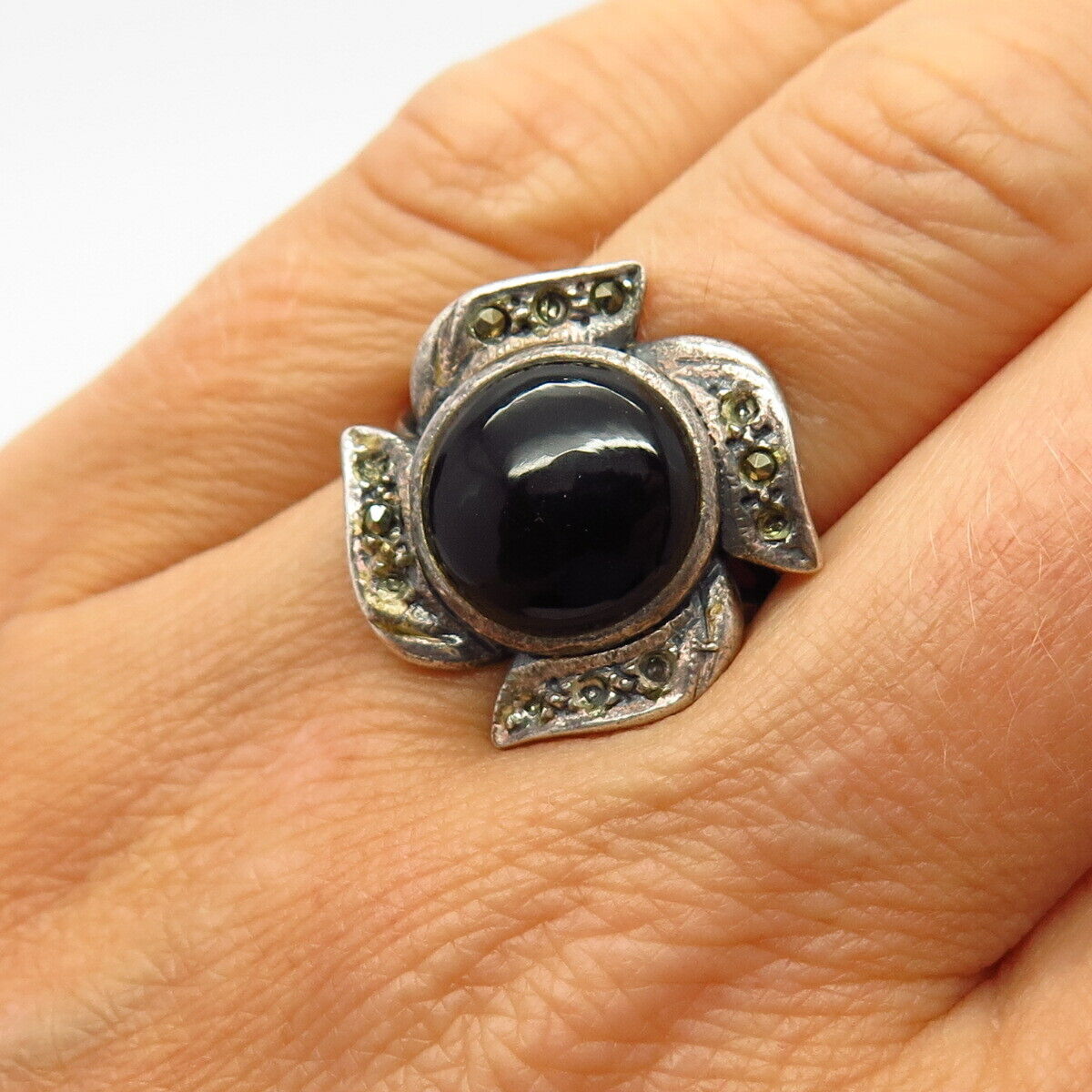 925 Sterling Silver Real Marcasite & Black Onyx Gem Floral Ring Size 7 3/4