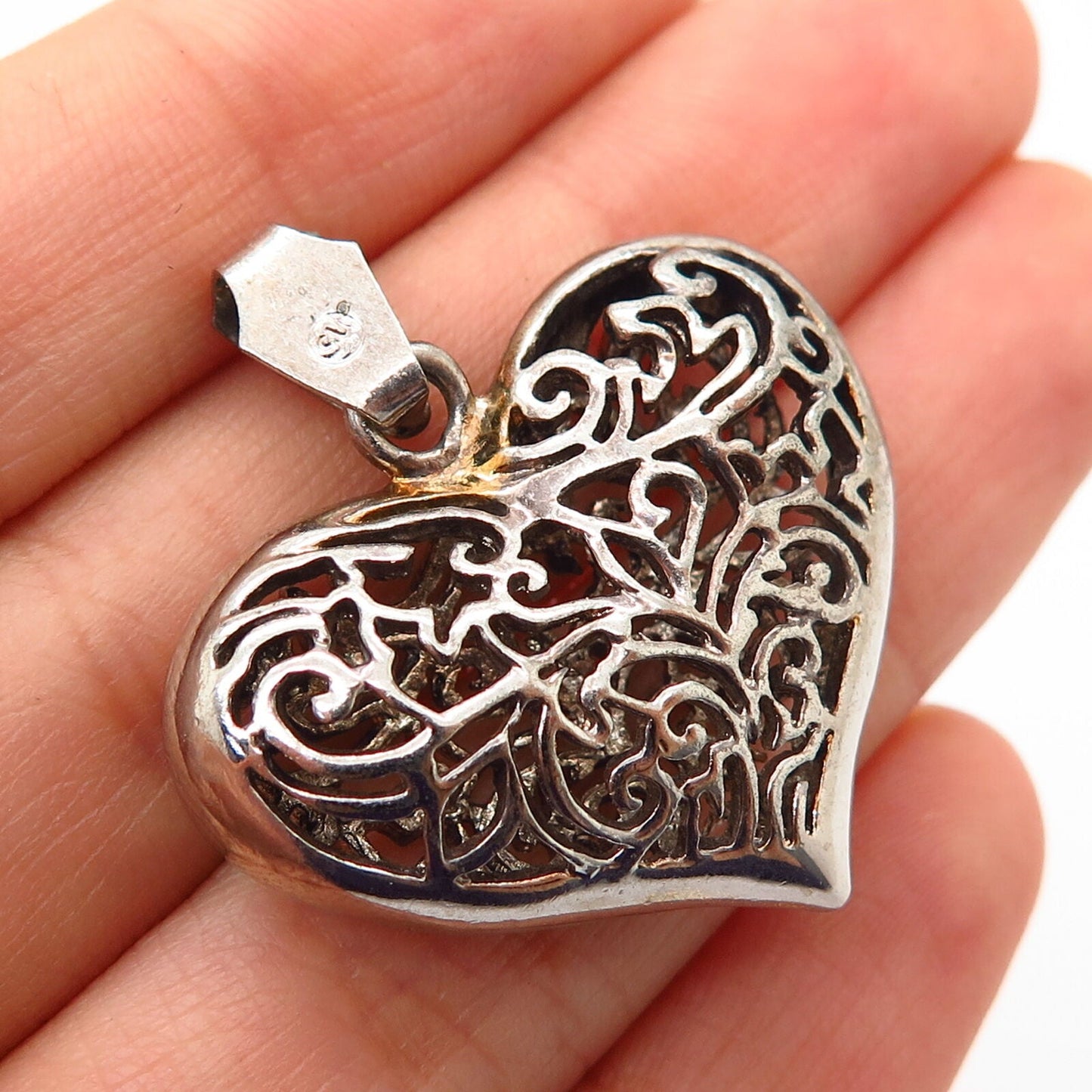 925 Sterling Silver Cutout Ornate Heart Design Pendant