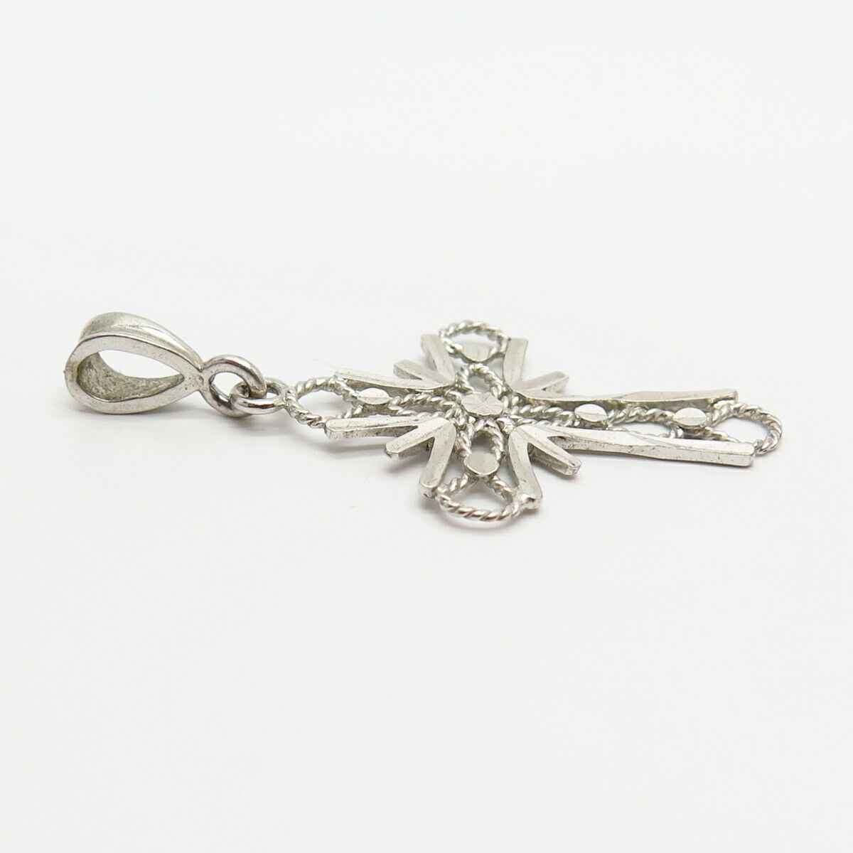 925 Sterling Silver Ornate Cross Pendant