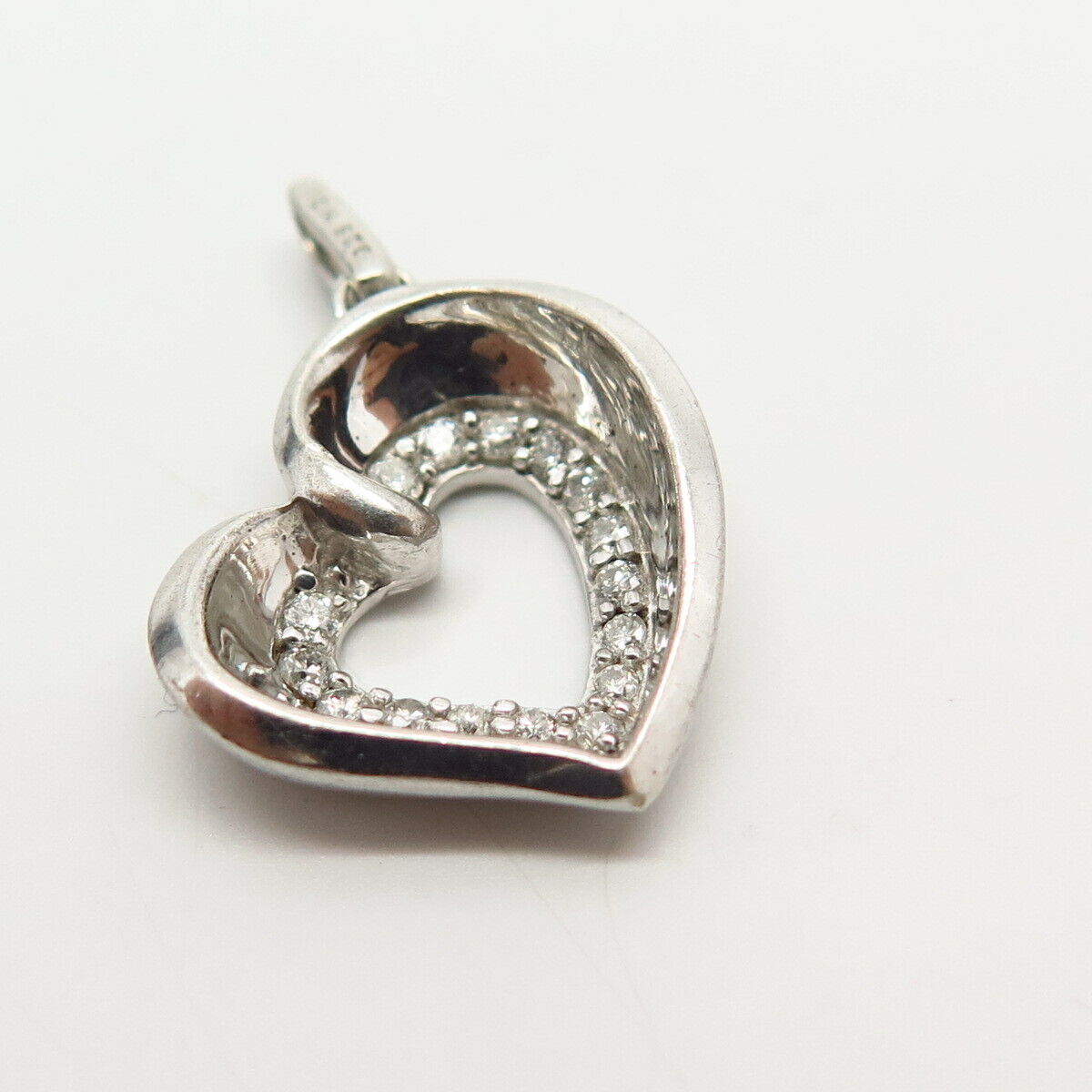 925 Sterling Silver Real Diamond Concave Heart Design Pendant