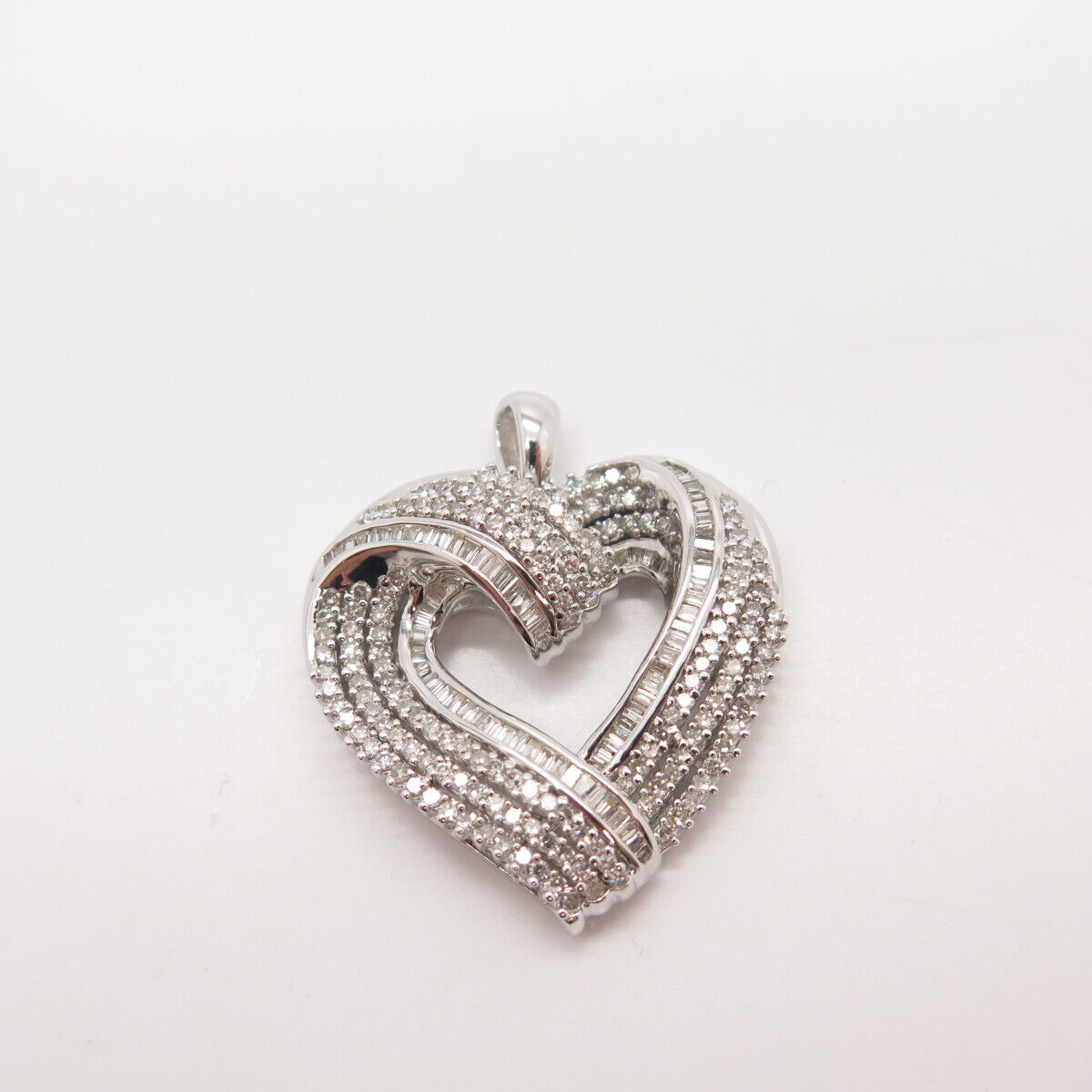 925 Sterling Silver Real SUN White Diamond Striped Open Heart Pendant