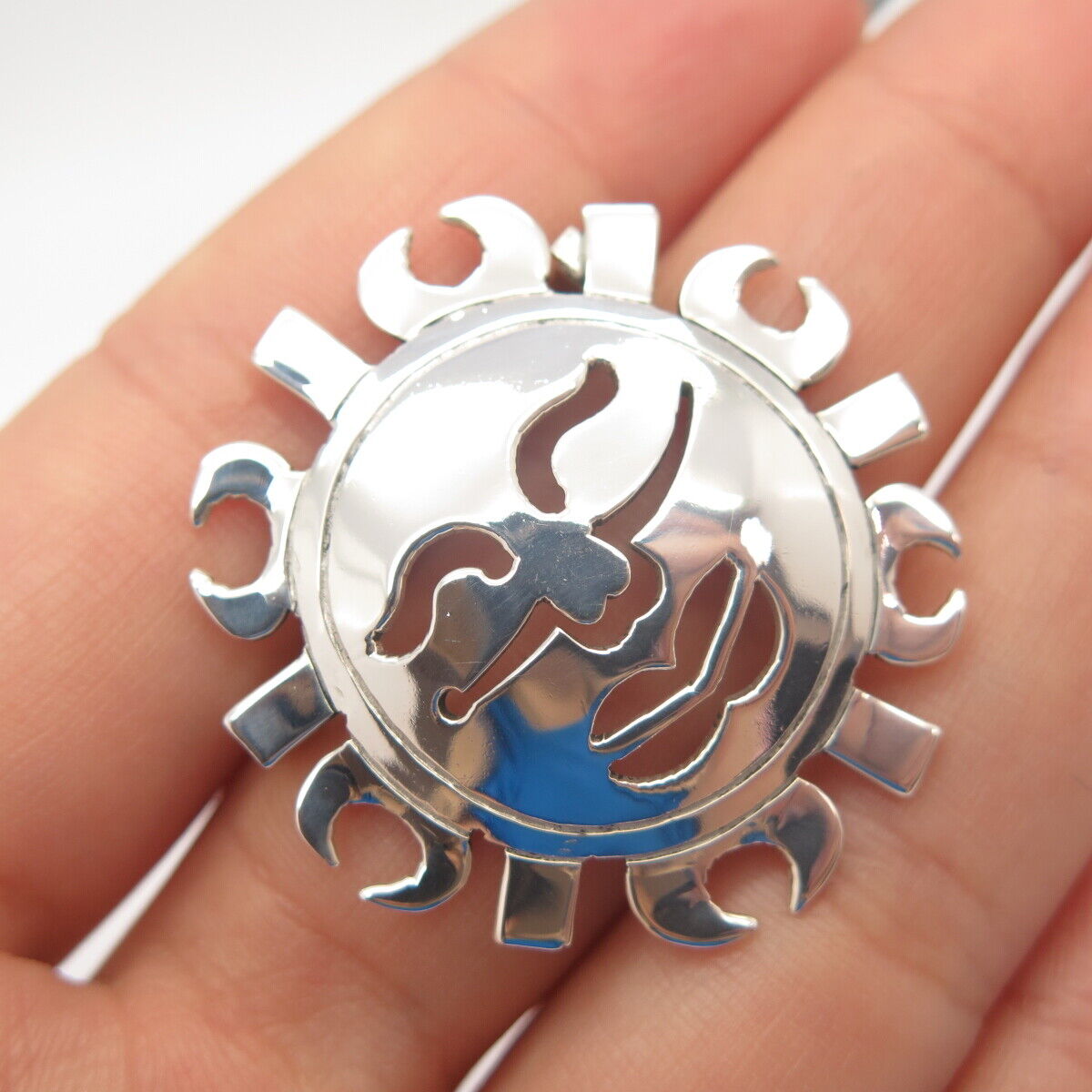 925 Sterling Silver Vintage Mexico Sun Face Tribal Pin Brooch