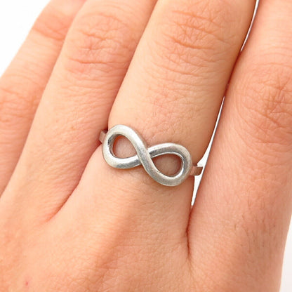 925 Sterling Silver Infinity Design Ring Size 6