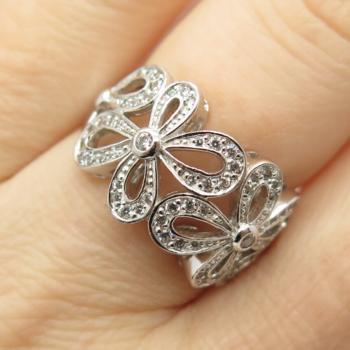 925 Sterling Silver Pave C Z Floral Ring Size 7 1/4