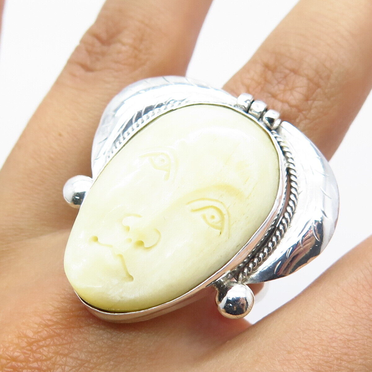 925 Sterling Silver Vintage Real Shell Face Statement Ring Size 11.25