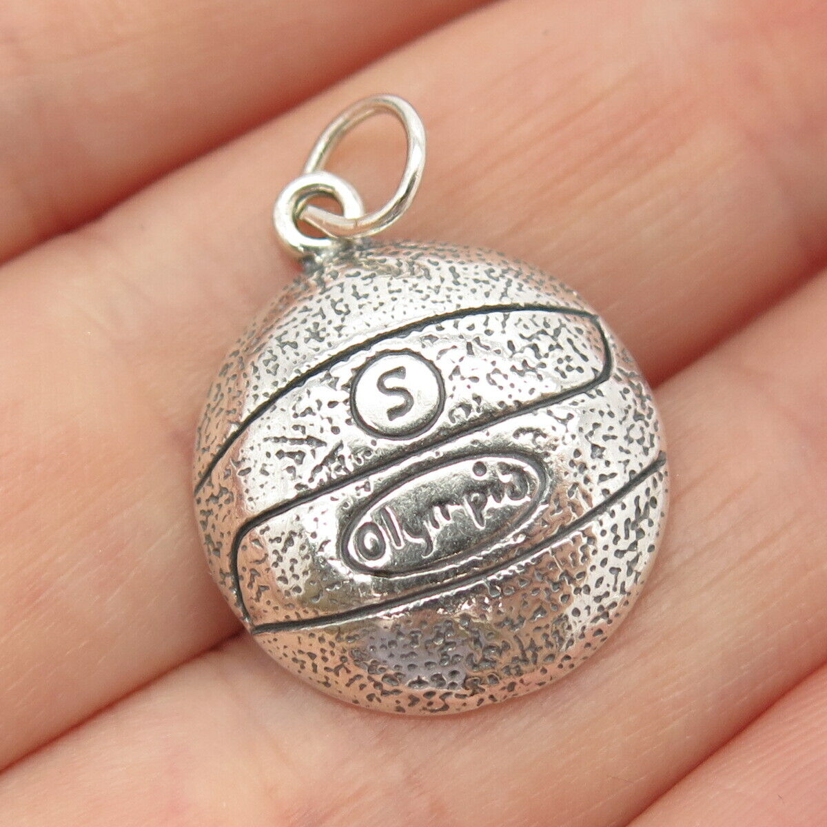 925 Sterling Silver Vintage "Olympia" Ball Pendant