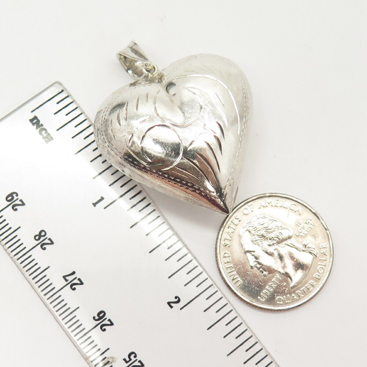 925 Sterling Silver Vintage Etched Hollow Heart Design Pendant