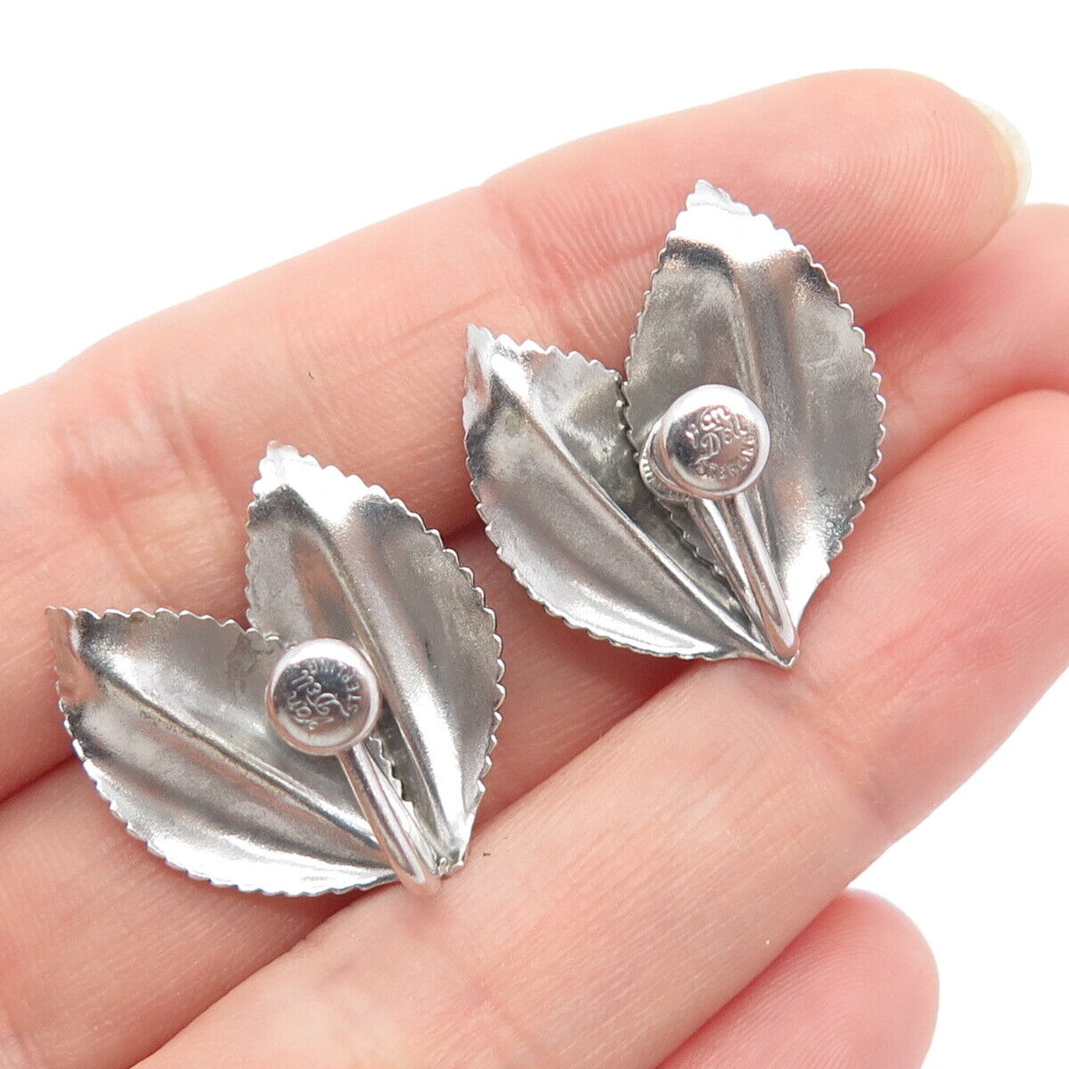 925 Sterling Silver Vintage Van Dell Textured Leaf Screw Back Earrings