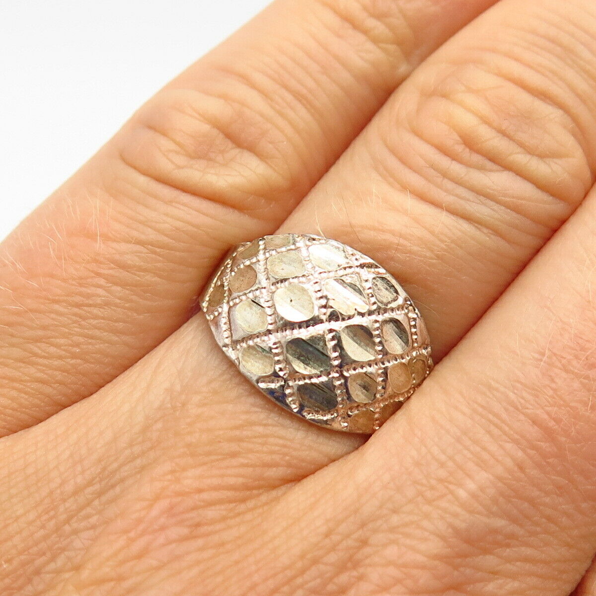 925 Sterling Silver Carved Web Design Ring Size 7.5