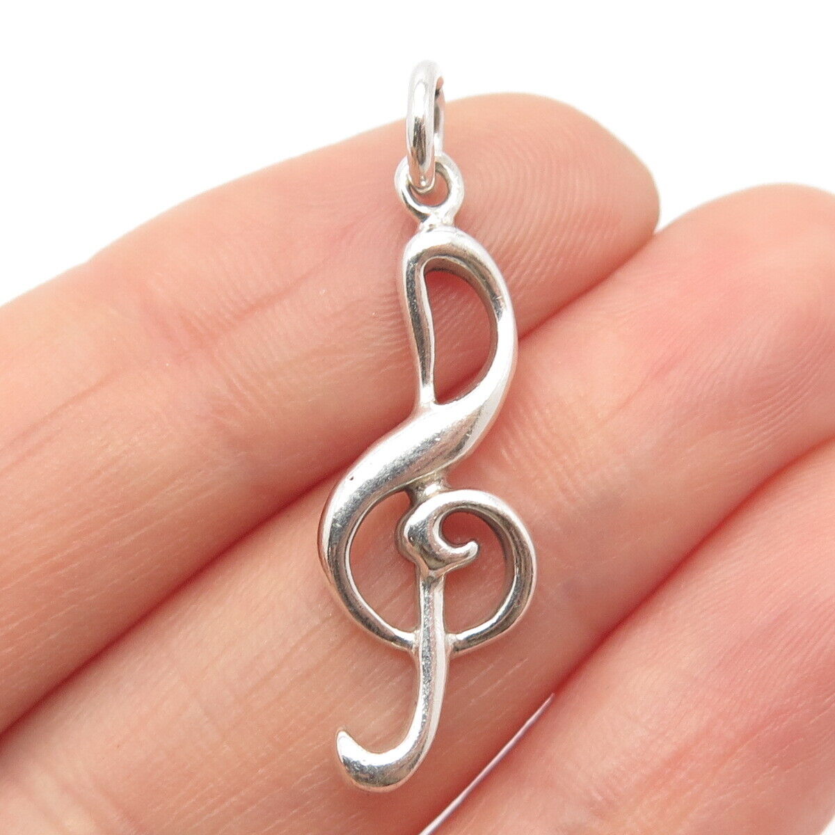 925 Sterling Silver Vintage Treble Clef Music Pendant