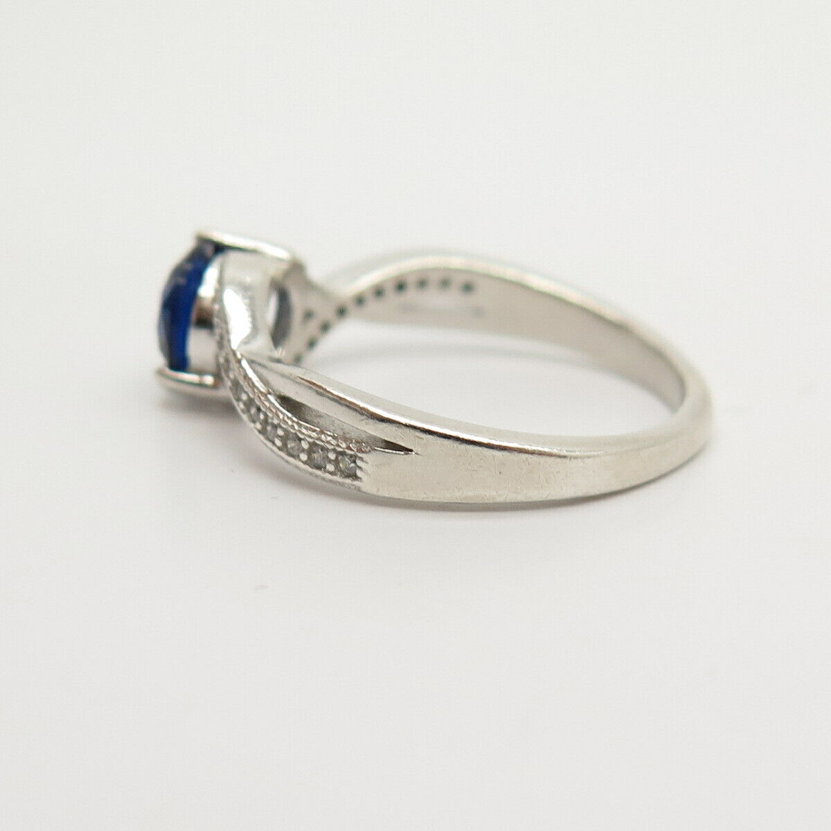 925 Sterling Silver White & Blue C Z Ring Size 7