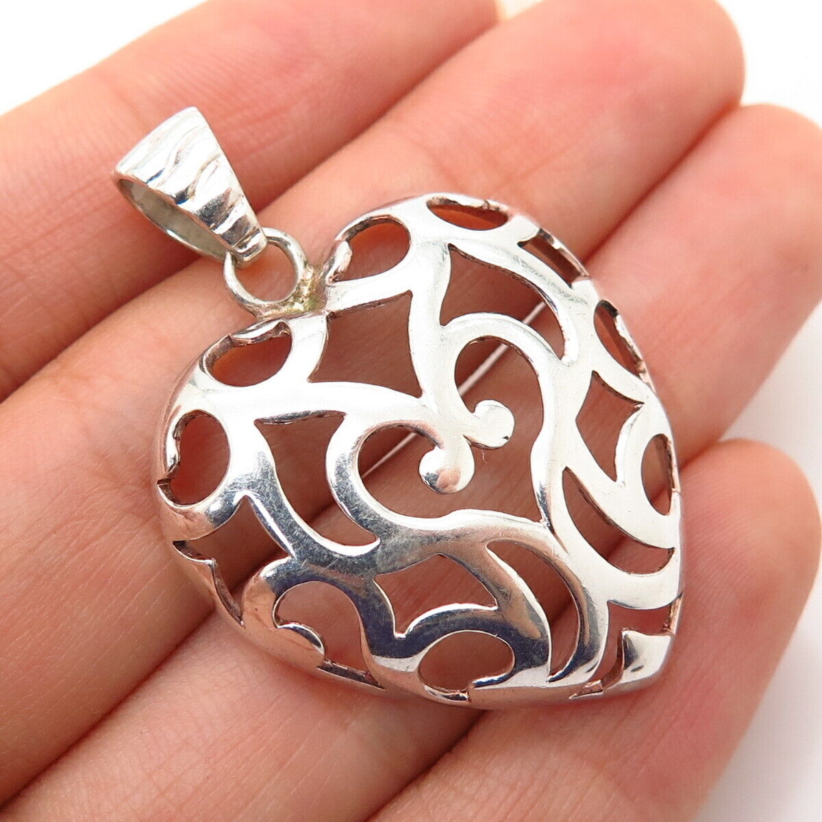 925 Sterling Silver Italy Milor Ornate Heart Design Pendant