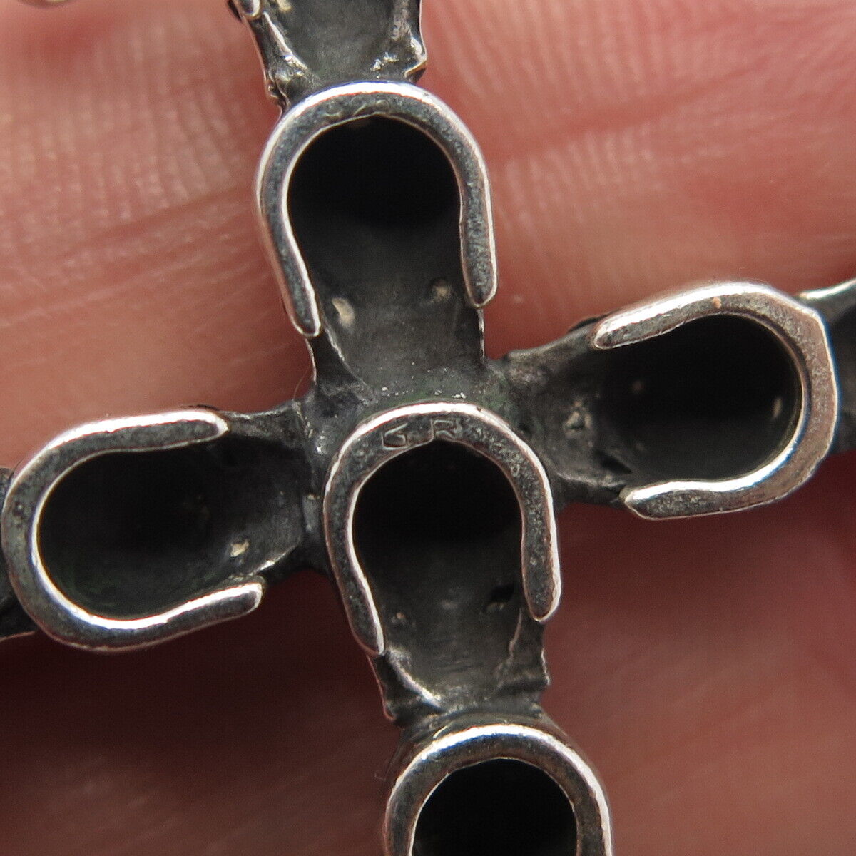 925 Sterling Silver Skull & Cross Pendant