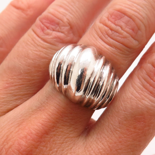 925 Sterling Silver Vintage Ribbed Design Ring Size 6