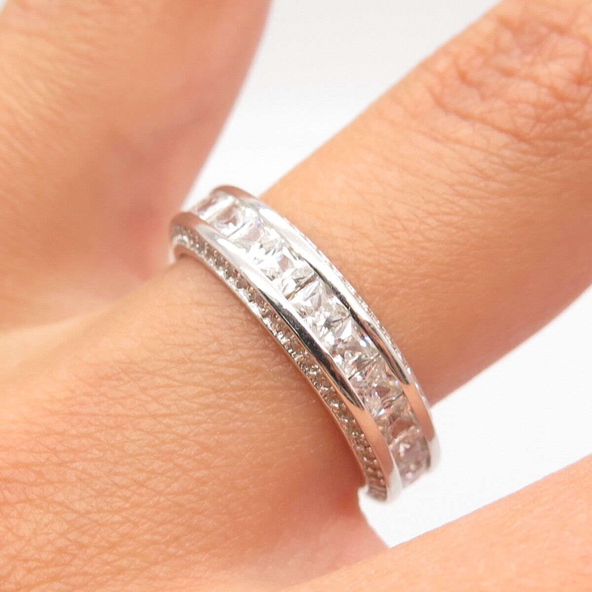 925 Sterling Silver C Z All Around Eternity Band Ring Size 7.25