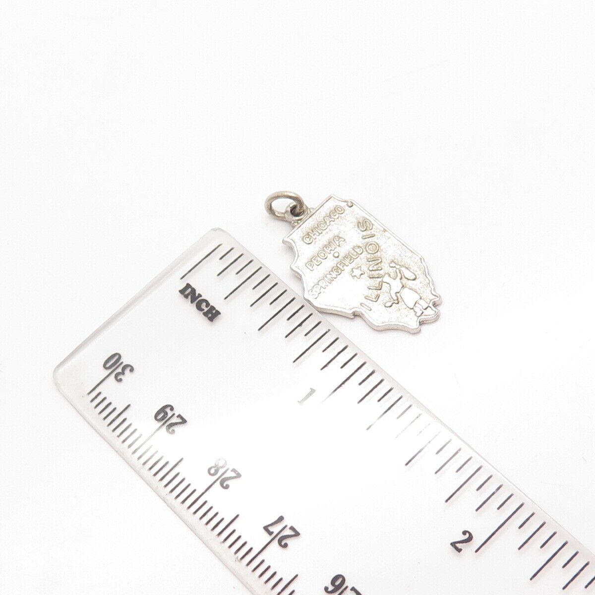 925 Sterling Silver Vintage Wells "Illinois" State Map Charm Pendant